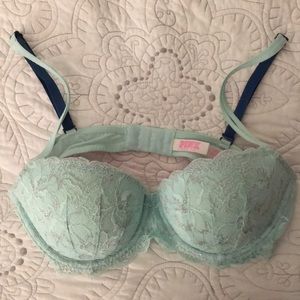 VS Pink 36C push up bra